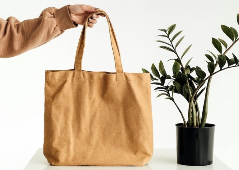Sustainable shopping, a revolutionary tool for change.